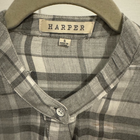 Harper checked soft blouse! Excellent condition! - Picture 2 of 6